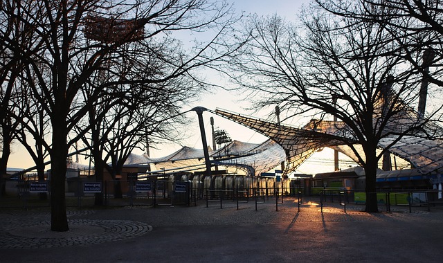 斯基拉：桑托斯正在努力推进内马尔续约，俱乐部有信心留下他