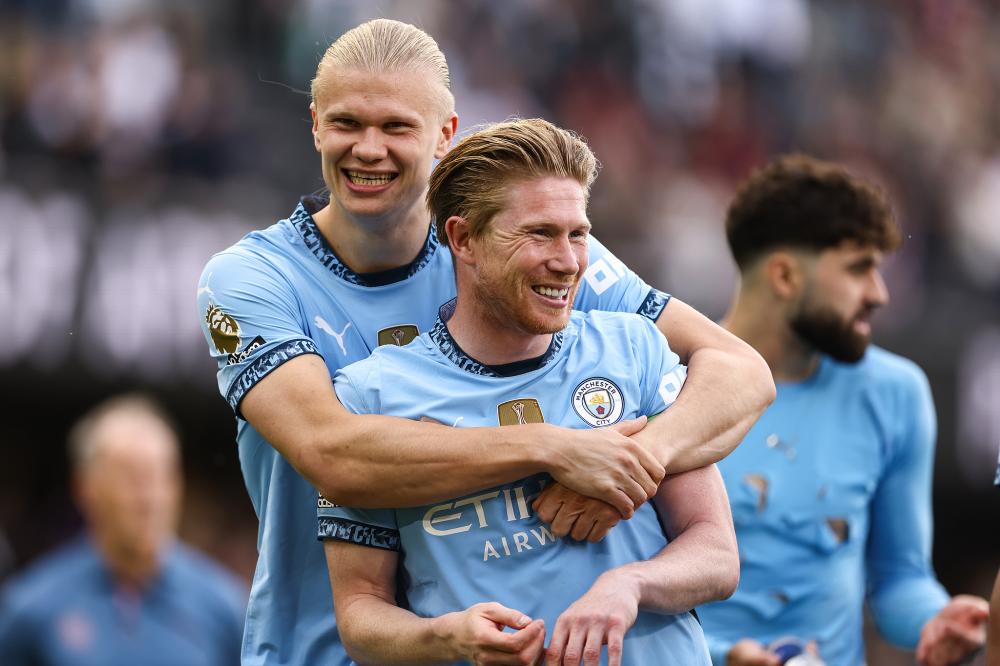 乒乓球混团世界杯决赛后孙颖莎王楚钦王曼昱徐瑛彬答记者问